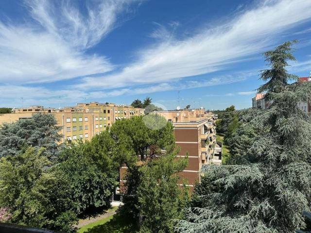 Appartamento in vendita a Roma RM