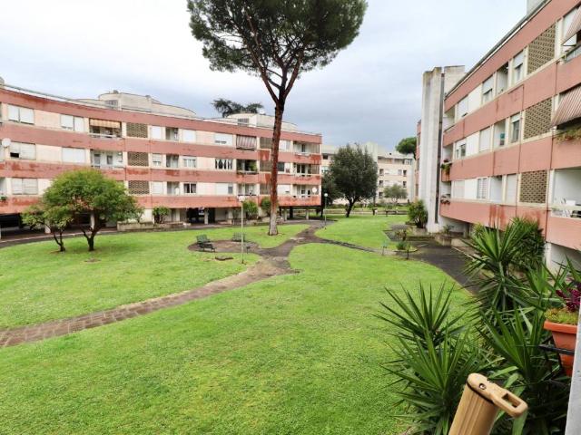 Appartamento in vendita a Roma RM