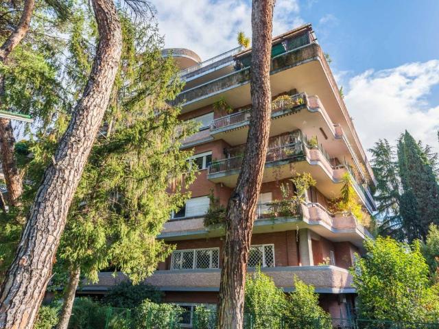 Appartamento in vendita a Roma RM