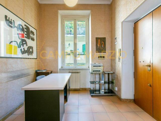 Appartamento in vendita a Roma RM