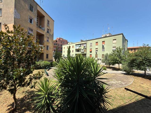 Appartamento in vendita a Roma RM