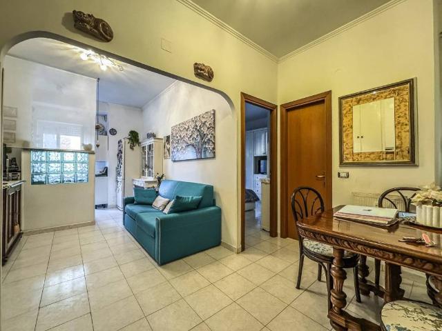 Appartamento in vendita a Roma RM