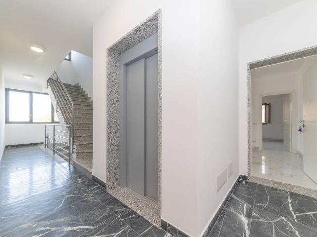 Appartamento in vendita a Roma RM