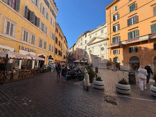 Appartamento in vendita a Roma RM