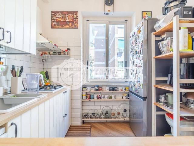 Appartamento in vendita a Roma RM