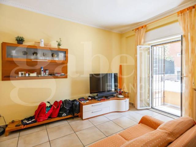 Appartamento in vendita a Roma RM