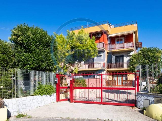 Appartamento in vendita a Roma RM