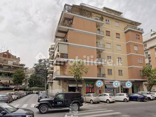 Appartamento in vendita a Roma RM