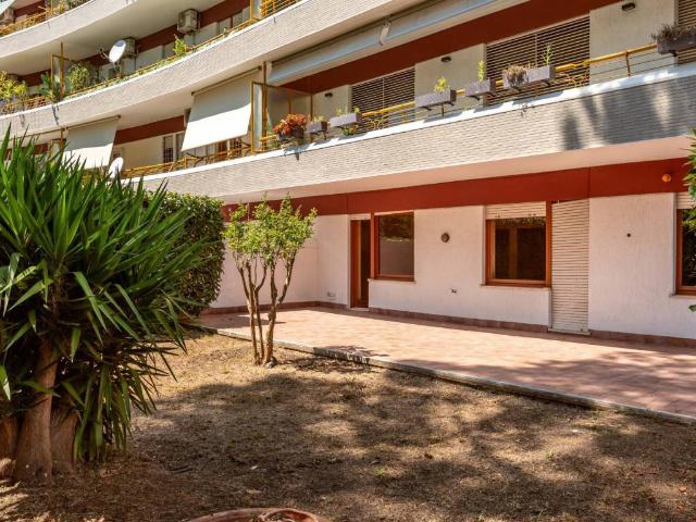Appartamento in vendita a Roma RM