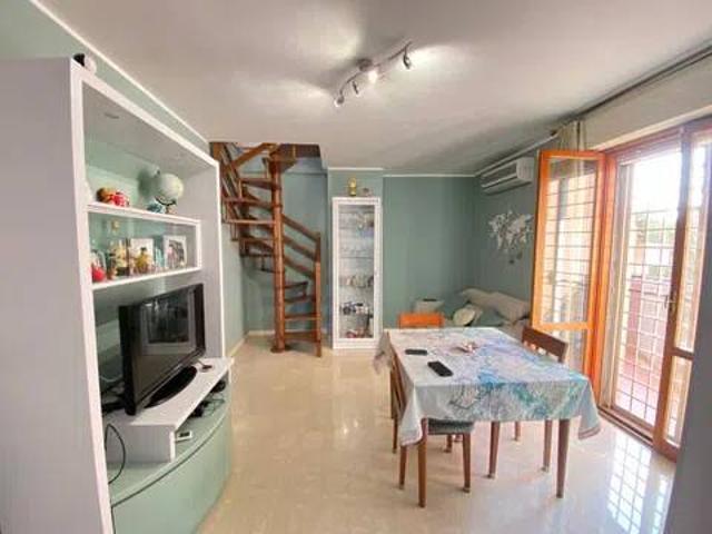 Appartamento in vendita a Roma RM