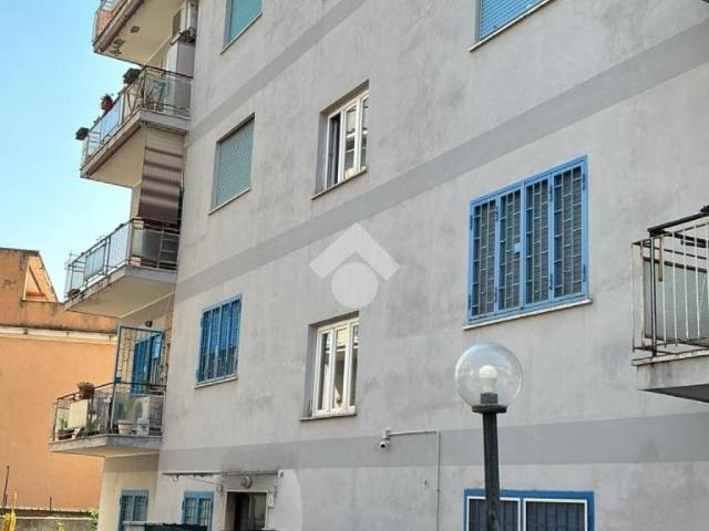 Appartamento in vendita a Roma RM