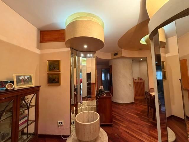 Appartamento in vendita a Roma RM
