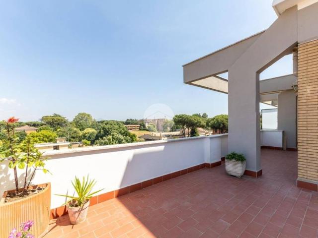 Appartamento in vendita a Roma RM