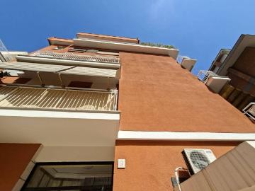 Appartamento in vendita a Roma RM