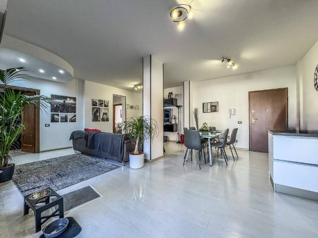 Appartamento in vendita a Roma RM