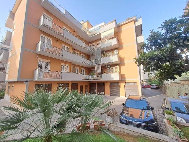 Appartamento in vendita a Roma RM