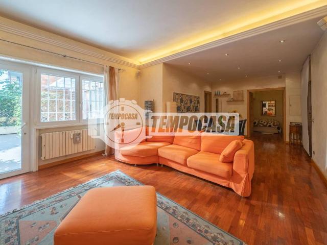 Appartamento in vendita a Roma RM