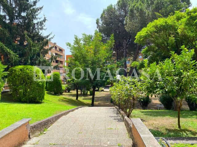 Appartamento in vendita a Roma RM