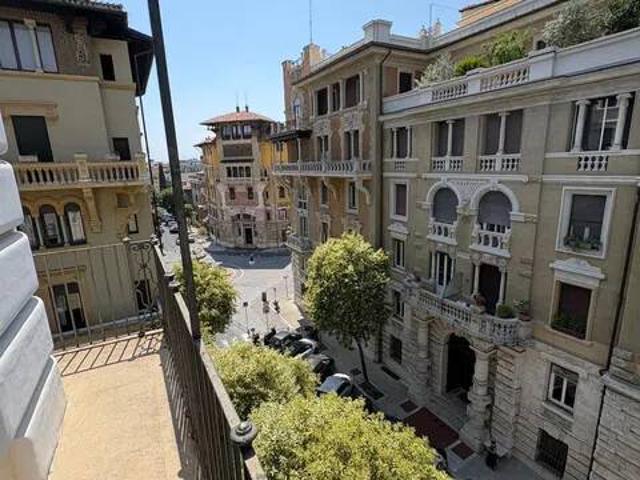 Appartamento in vendita a Roma RM