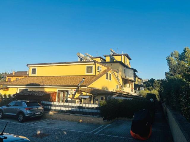 Appartamento in vendita a Roma RM