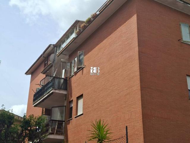 Appartamento in vendita a Roma RM