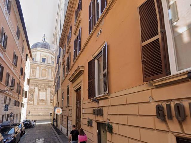 Appartamento in vendita a Roma RM