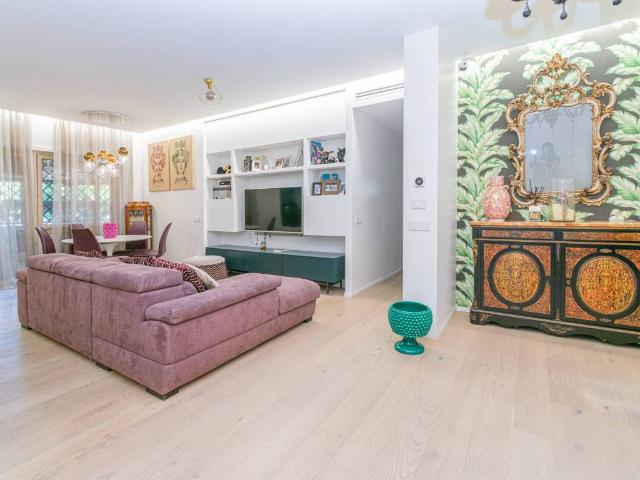 Appartamento in vendita a Roma RM