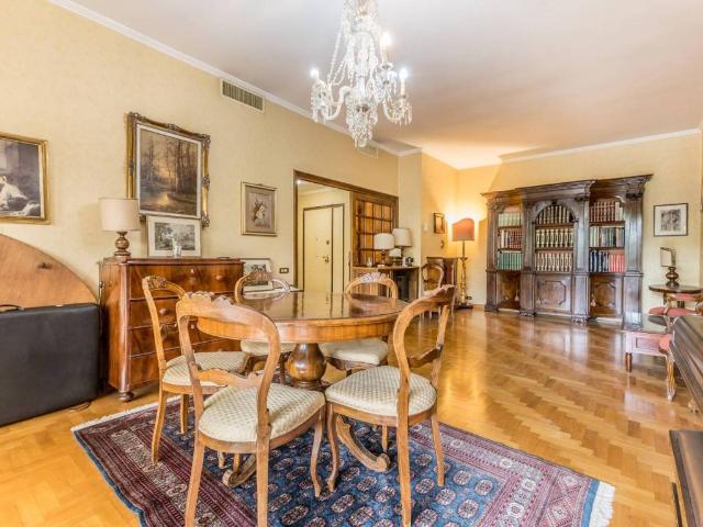 Appartamento in vendita a Roma RM