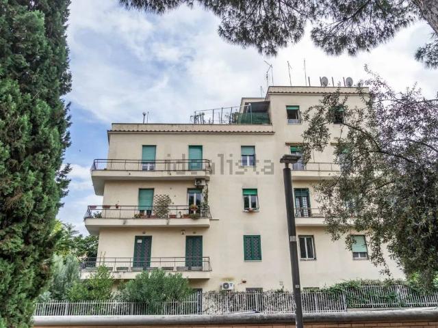 Appartamento in vendita a Roma RM
