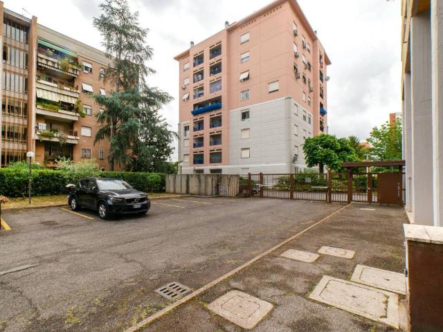 Appartamento in vendita a Roma RM