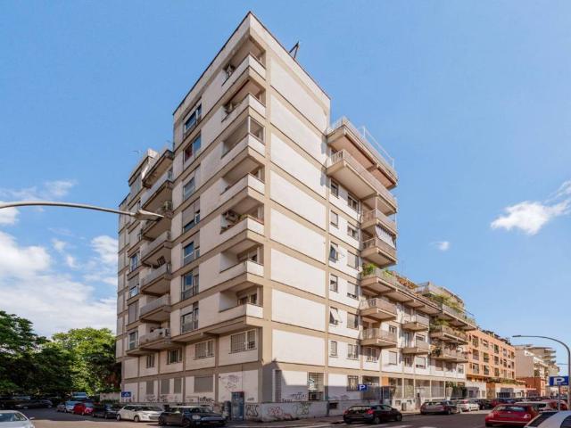 Appartamento in vendita a Roma RM