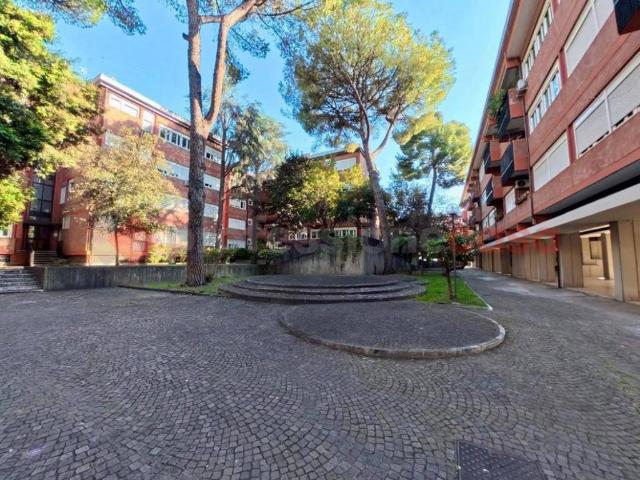 Appartamento in vendita a Roma RM