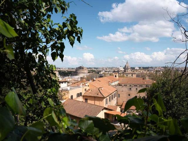 Appartamento in vendita a Roma RM