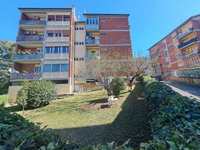 Appartamento in vendita a Roma RM