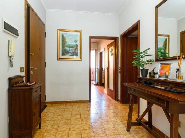 Appartamento in vendita a Roma RM