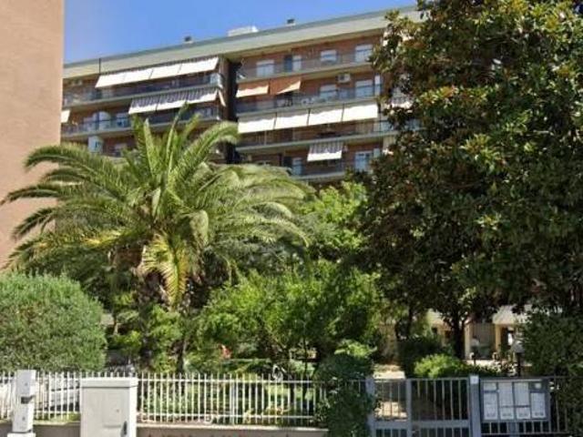 Appartamento in vendita a Roma RM