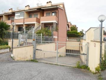 Villetta a schiera in vendita a Roma RM