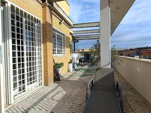 Appartamento in vendita a Roma RM
