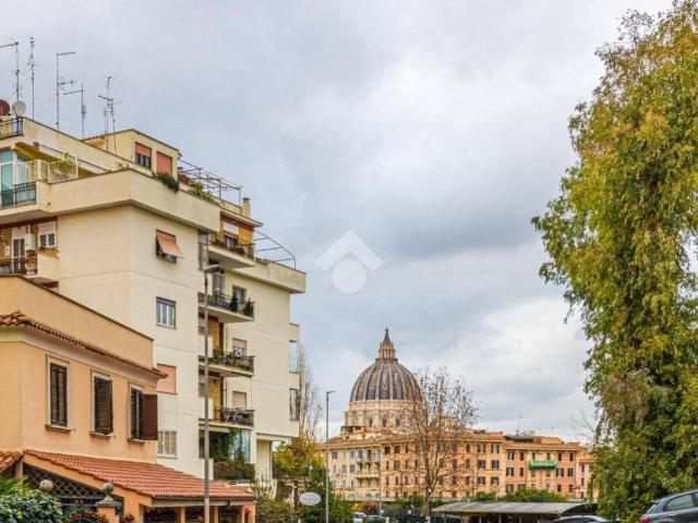 Appartamento in vendita a Roma RM