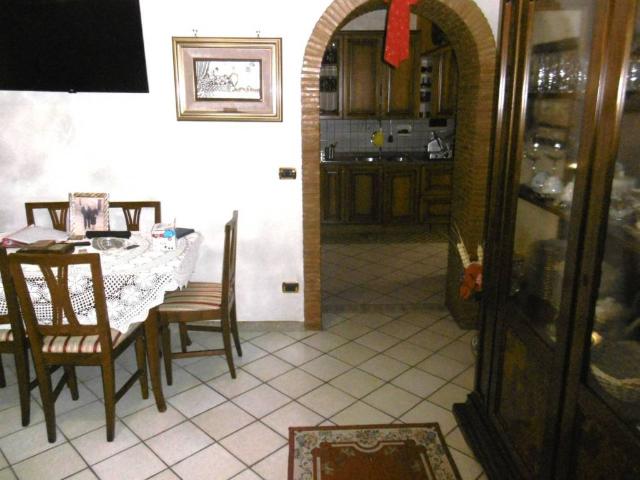 Appartamento in vendita a Roma RM