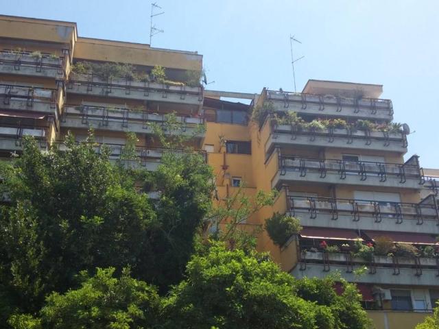 Appartamento in vendita a Roma RM
