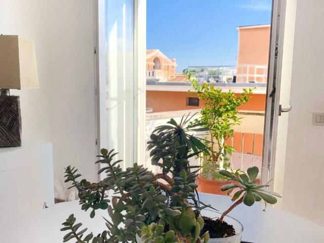 Appartamento in vendita a Roma RM