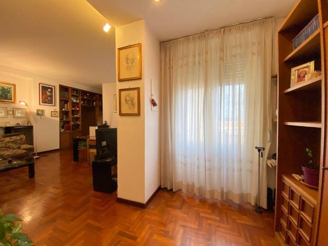 Appartamento in vendita a Roma RM