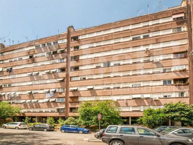 Appartamento in vendita a Roma RM