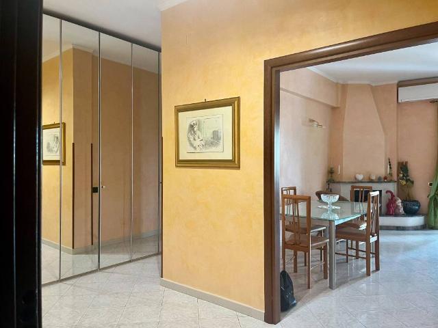 Appartamento in vendita a Roma RM
