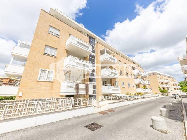 Appartamento in vendita a Roma RM
