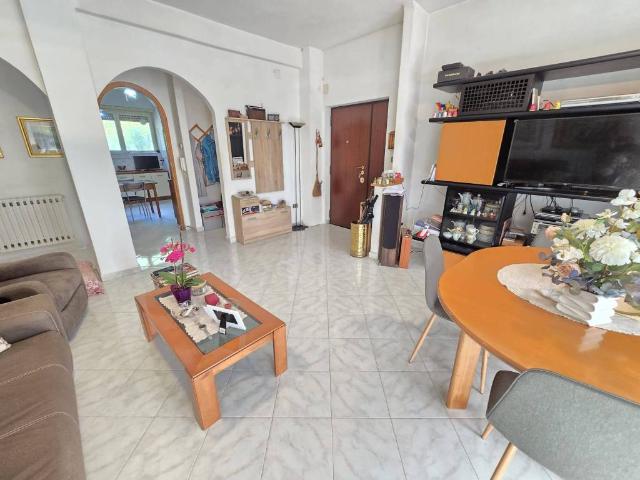 Appartamento in vendita a Roma RM