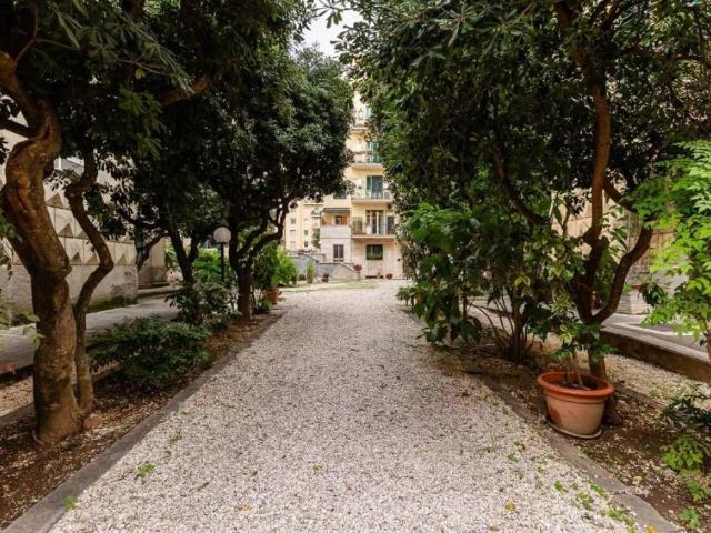 Appartamento in vendita a Roma RM
