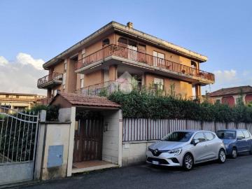 Appartamento in vendita a Roma RM