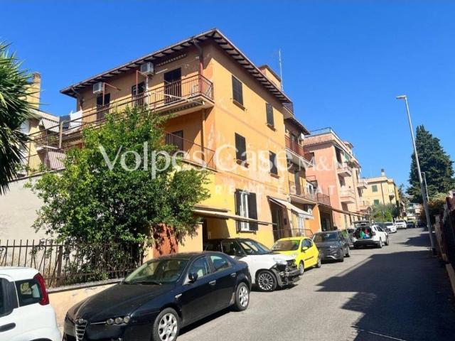 Appartamento in vendita a Roma RM